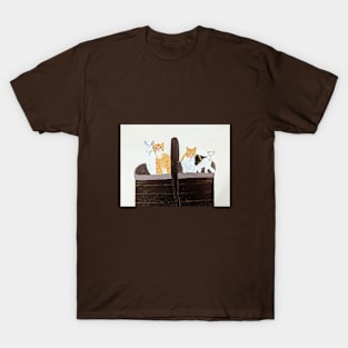 Kittens in a basket T-Shirt